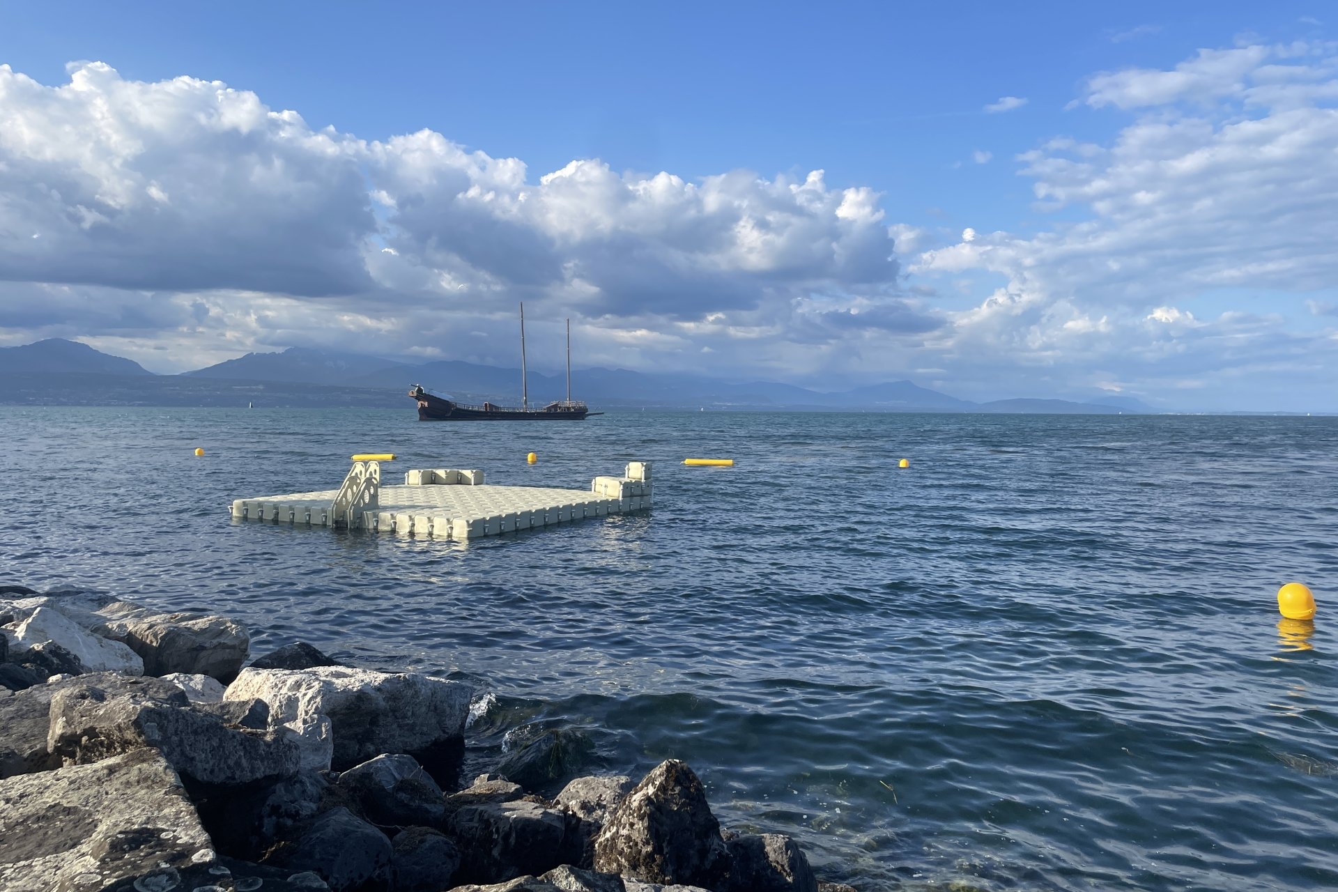 La plage flottante du côté du Parc de Vertou